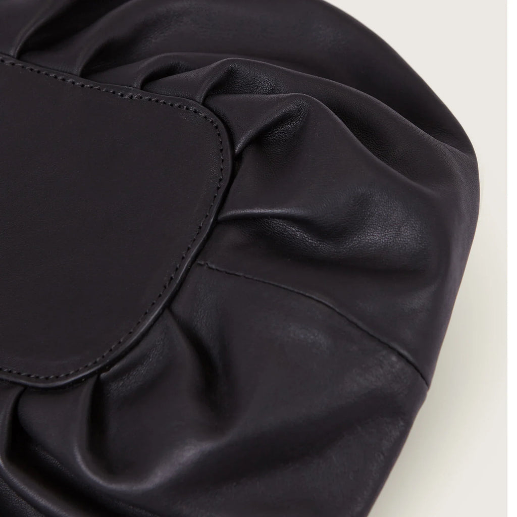 The Carmen in Black